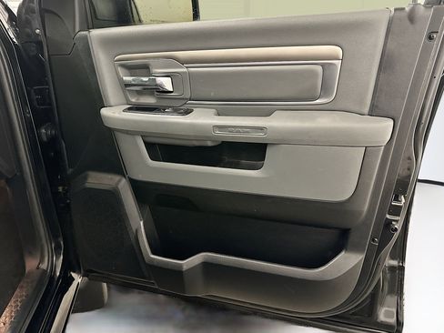 Used 2014 RAM 1500 Big Horn image 32