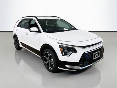 New 2025 Kia Niro SX Touring