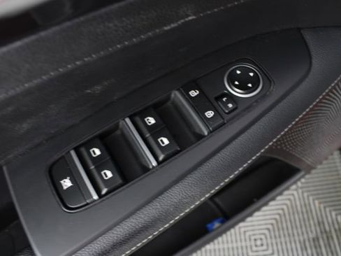 Used 2024 Kia Forte GT-Line image 15