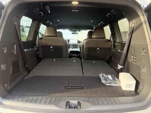 New 2026 Nissan Armada SL w/ Captain's Chari Seat Package image 31