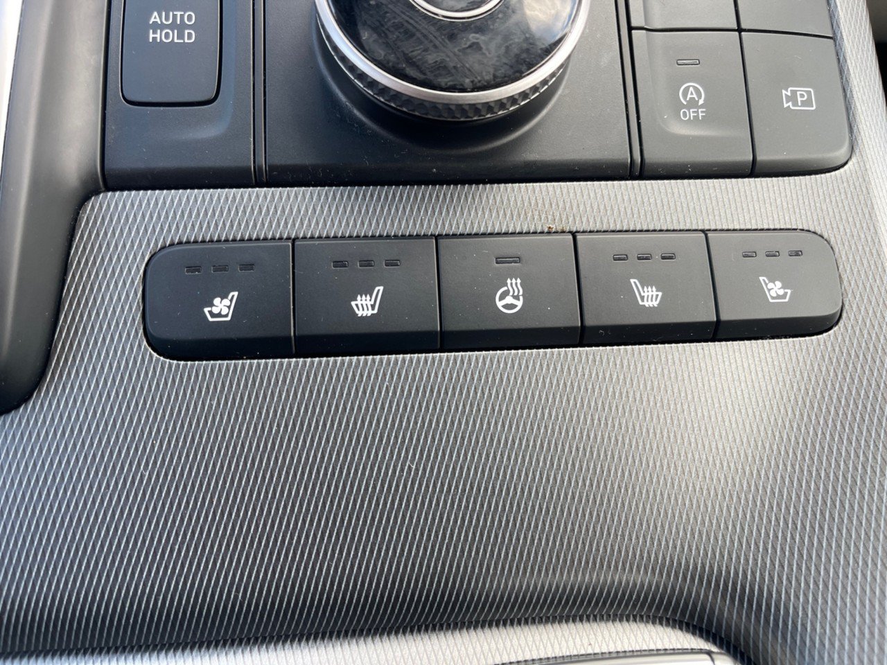 Used 2024 Hyundai Palisade Limited FWD image 19