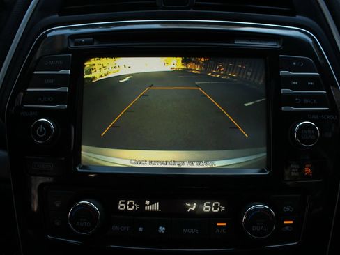 Used 2017 Nissan Maxima 3.5 SL FWD image 36