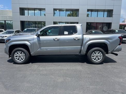 New 2025 Toyota Tacoma SR5 image 4