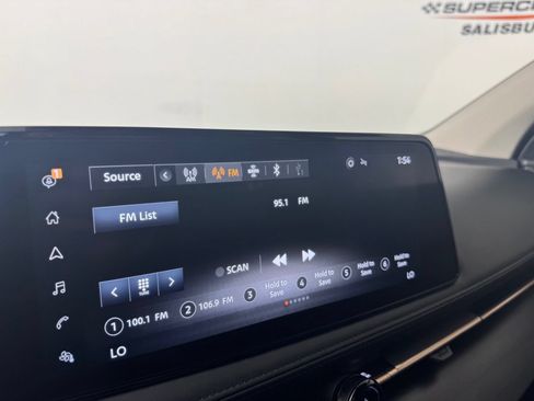 Used 2023 Nissan Ariya FWD image 18