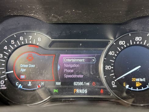 Used 2018 Lincoln MKC Select w/ Select Plus Package AWD/4WD image 17