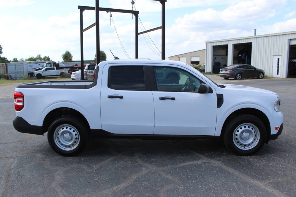 Used 2022 Ford Maverick XL FWD image 7
