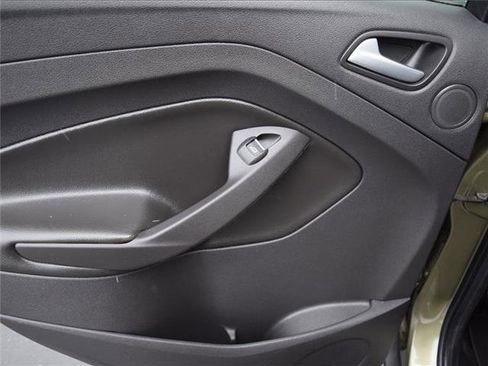 Used 2013 Ford Escape Titanium w/ Parking Technology Pkg image 32