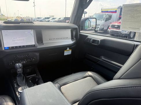 New 2026 Ford Bronco Outer Banks AWD/4WD image 38