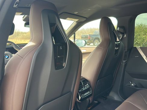 New 2026 BMW iX xDrive45 image 11