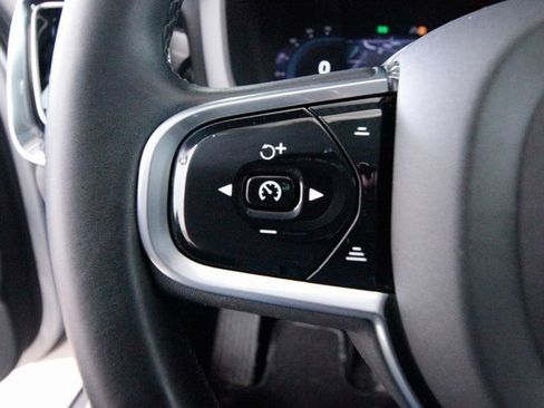 Used 2023 Volvo S60 T8 Plus image 15