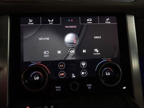 Used 2019 Land Rover Range Rover Long Wheelbase Supercharged AWD/4WD image 17