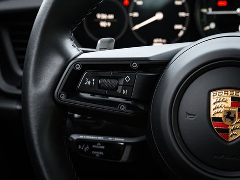 Used 2023 Porsche 911 Carrera T image 21