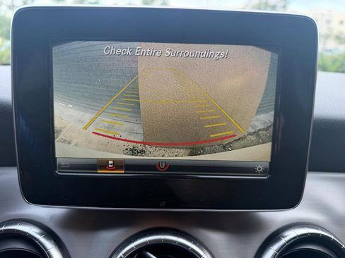 Used 2016 Mercedes-Benz CLA 250 image 18