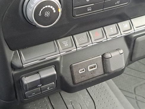 Used 2022 Chevrolet Silverado 2500 LT image 15