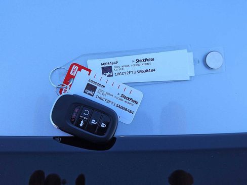 Used 2025 Honda Accord Sport image 32