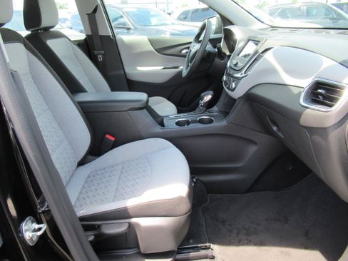 Used 2024 Chevrolet Equinox LS w/ Driver Confidence II Package FWD image 10