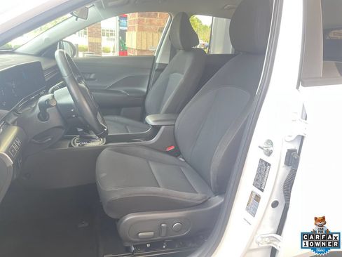 Used 2024 Hyundai Kona SEL FWD image 8