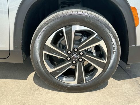 Certified 2026 Buick Enclave Preferred image 10