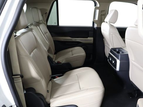 Used 2024 Ford Expedition Max XLT image 39