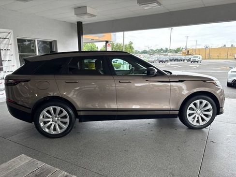 Used 2018 Land Rover Range Rover Velar R-Dynamic SE AWD/4WD image 7