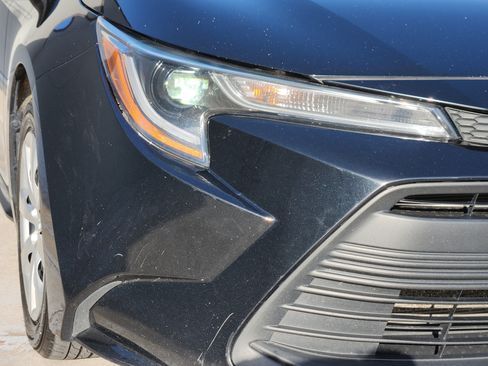 Used 2024 Toyota Corolla LE FWD image 10