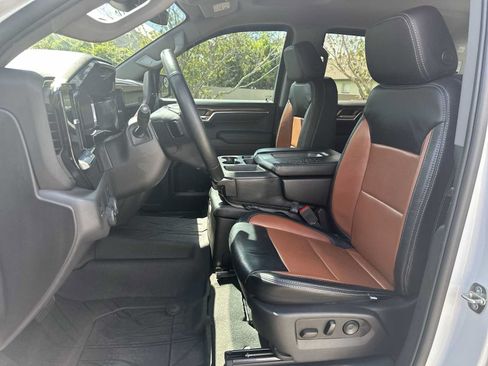 Used 2023 Chevrolet Silverado 1500 LT RWD image 15