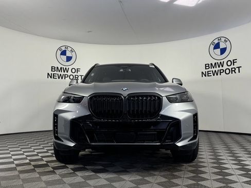 New 2026 BMW X5 xDrive40i w/ M Sport Package AWD/4WD image 4