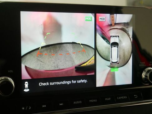 New 2025 Mitsubishi Outlander SE image 9