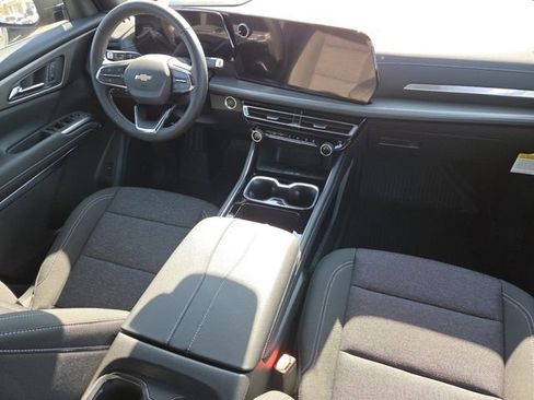 New 2026 Chevrolet Traverse LT w/ Driver Confidence Package FWD image 21