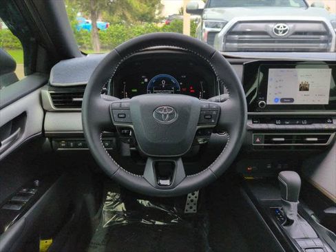 Certified 2026 Toyota Camry SE FWD image 15