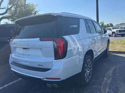 New 2026 GMC Yukon Denali image 4