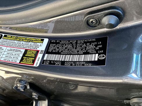 Used 2025 Lexus ES 300h w/ Premium Package FWD image 35