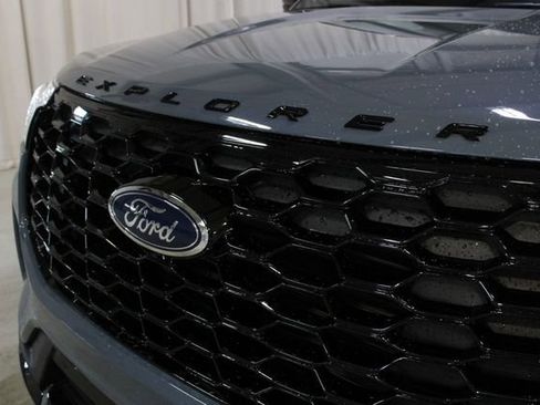New 2026 Ford Explorer ST-Line image 33