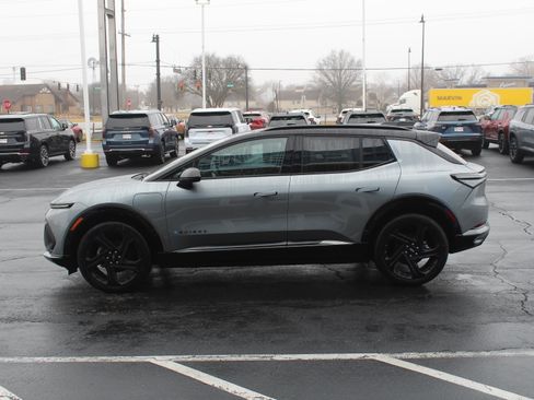 New 2026 Chevrolet Equinox EV RS image 6