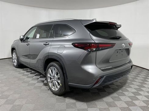 New 2026 Toyota Highlander Limited AWD/4WD image 5