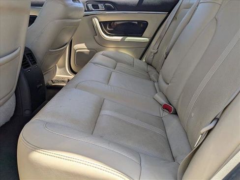 Used 2015 Lincoln MKS w/ Equipment Group 101A FWD image 17