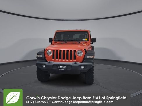 Certified 2018 Jeep Wrangler Sport AWD/4WD image 11