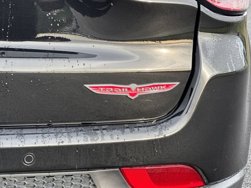 Used 2024 Jeep Compass Trailhawk image 31