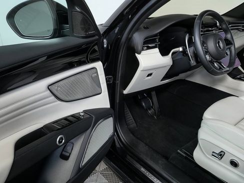 Used 2023 Maserati Grecale Modena image 10