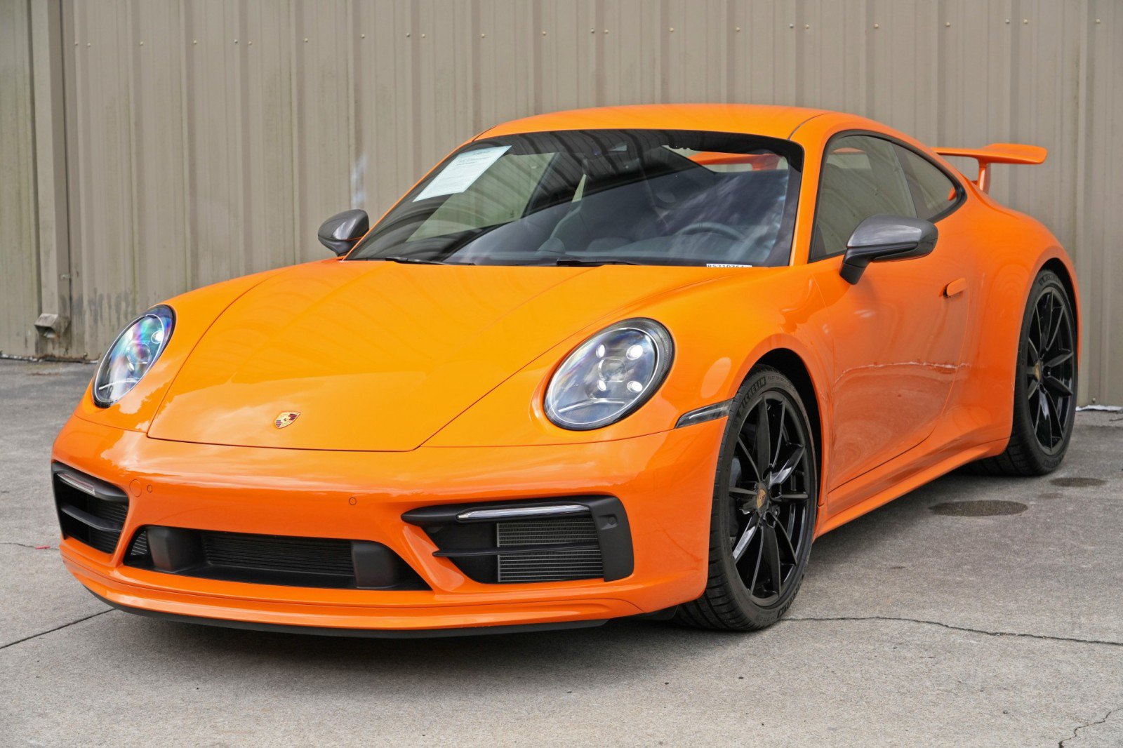 Used 2024 Porsche 911 Carrera T RWD image 40