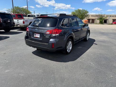 Used 2013 Subaru Outback 2.5i Premium AWD/4WD image 4
