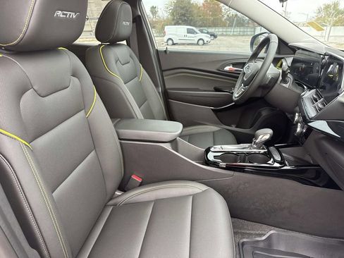 New 2026 Chevrolet Trax ACTIV w/ Sunroof Package image 12