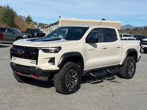 New 2026 Chevrolet Colorado ZR2 w/ Technology Package image 2