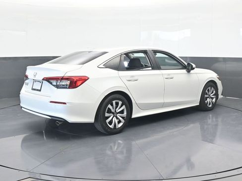Used 2022 Honda Civic LX image 6