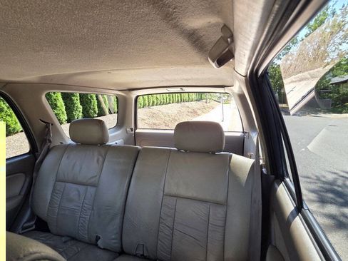 Used 1999 Toyota 4Runner Limited w/ Upgrade Value Pkg 5 image 13