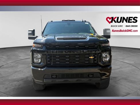 Used 2020 Chevrolet Silverado 2500 Custom w/ Custom Value Package AWD/4WD image 3