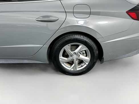 Used 2023 Hyundai Sonata SE FWD image 11