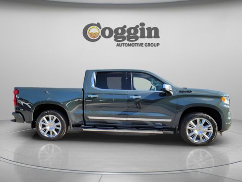 New 2026 Chevrolet Silverado 1500 High Country w/ High Country Premium Package AWD/4WD image 5