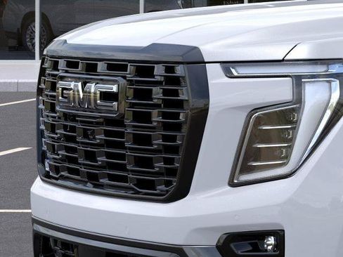 New 2026 GMC Yukon XL Denali Ultimate w/ LPO, Illumination Package AWD/4WD image 13