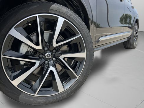 Used 2024 Volvo XC90 B6 Ultimate w/ Protection Package Premier AWD/4WD image 29